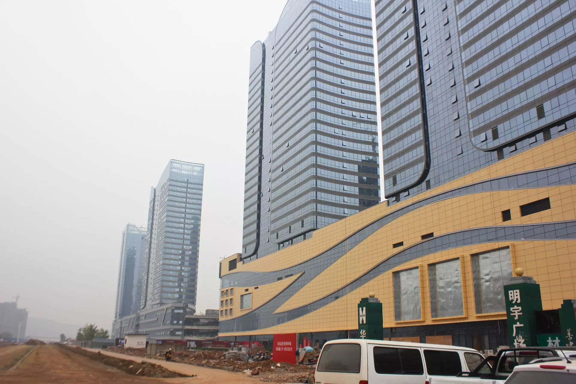 更是南充金融广场以责任诠释品质的决心 2  保利mall financial plaza