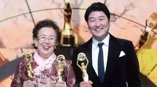 与金马同一天,韩国青龙奖把最佳影片给了这部你可能来不及看的电影!