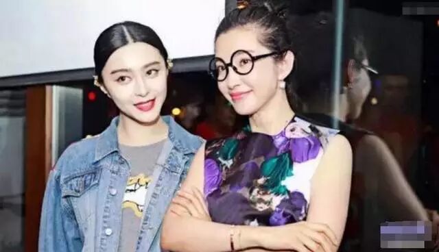 成龙错喊李冰冰是范冰冰,她当场黑脸,一句话怼到成龙不敢出声!