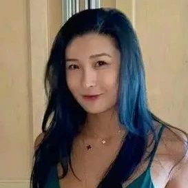 叶玉卿大女儿近照曝光,21岁穿比基尼显火辣身材,丝毫不受父亲破产风波影响?