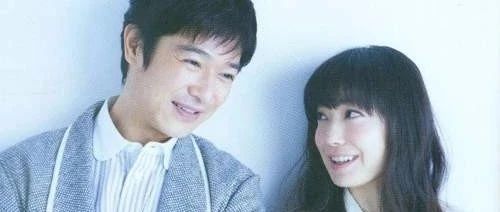 41岁菅野美穗宣布二胎生了女儿,她和堺雅人真的是模范夫妻啊