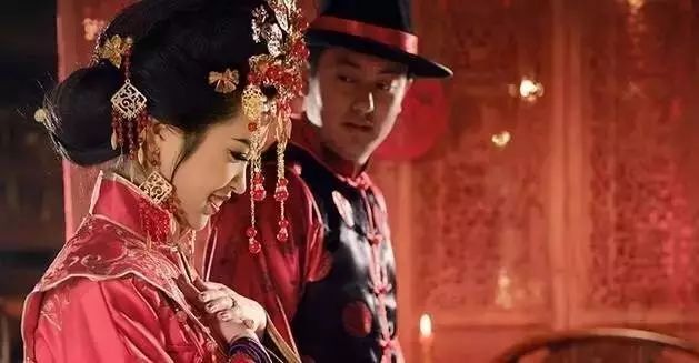 男女到底相差几岁,结婚最合适呢?