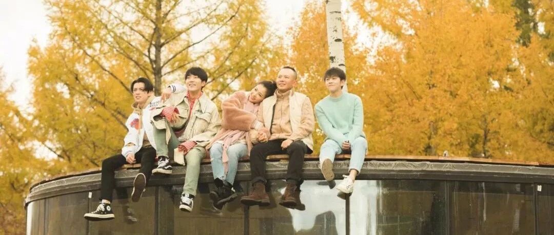 天冷该添衣了 | 王鹤棣和马思超的卫衣,我该选哪件?