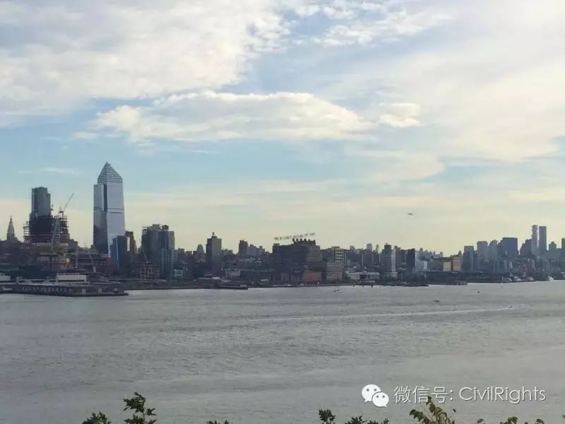 华人参政空前热烈 纽约挺川普大游行直逼"嘉年华"