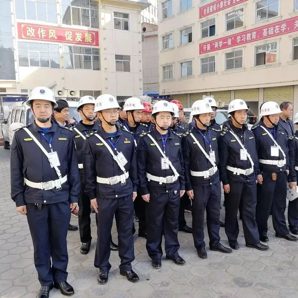 3月9日,我县强制拆除县城区一处违章建筑