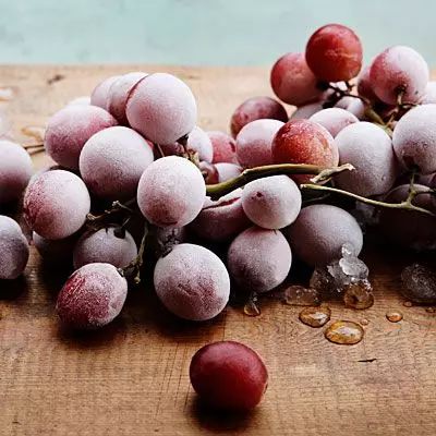 洗衣服時加點它，搓一下都不用，衣服立刻干凈如新！