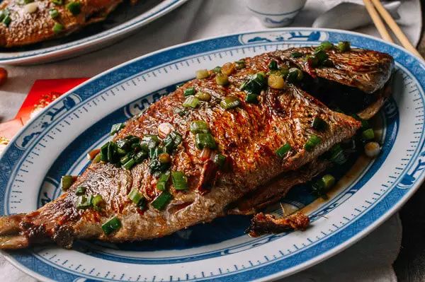 洗衣服時加點它，搓一下都不用，衣服立刻干凈如新！