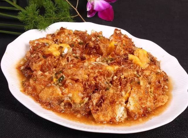 看一看咱们东阿县有哪些特色美食 东阿有以下几种味道 1,姜楼烧鸡