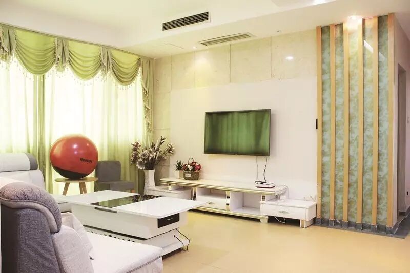 <a href=http://www.gyhemei.com/ target=_blank class=infotextkey>贵阳和美妇产医院</a>