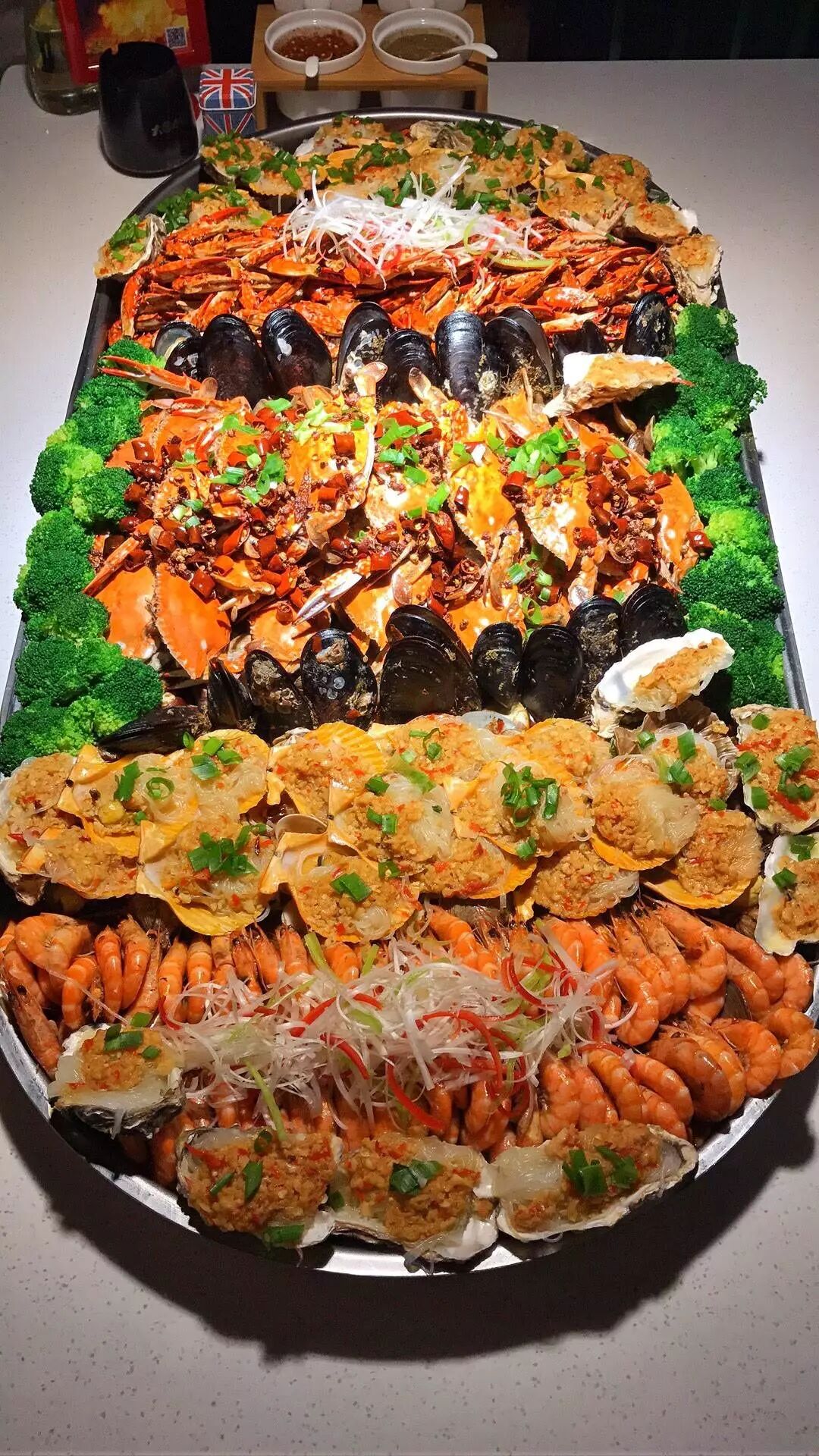 重磅:汉中海鲜自助餐厅第一品牌大圆小圈万邦店,送福利了,送!送!送!