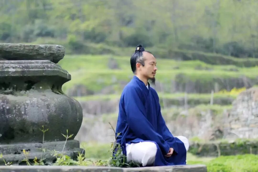 修炼，打坐“守窍丹田”不可随便而为之！