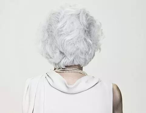 白发的产生与身体有什么关系？