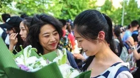 28省公布高考分数线!各省高考状元出炉!