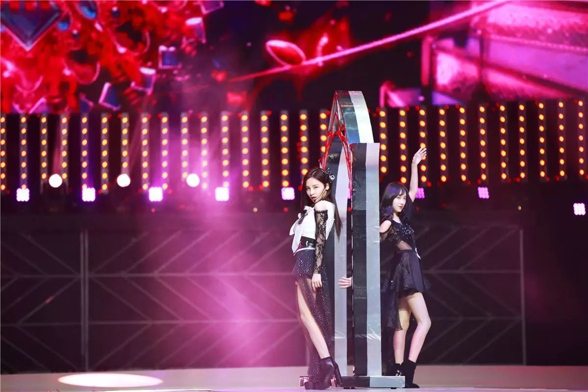 SNH48 GROUP第四届总决选回顾:Unit舞台特效完美呈现