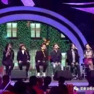 高晓松老狼叶蓓水木年华同台演唱《同桌的你》,台下观众听得流泪