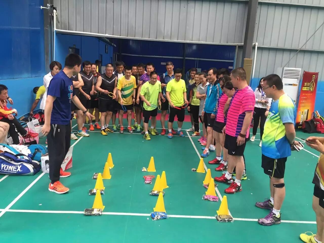 安得泰昂赛事百千场，大庇天下球友竞开颜