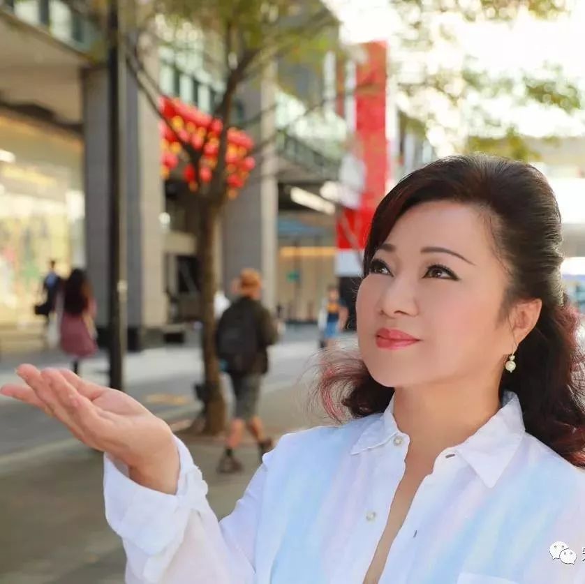 台湾著名艺人白冰冰祝福 |第五届亚洲青年艺术家提名展 水立方盛大开幕