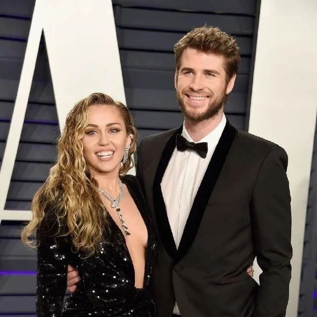 麦粒 Miley和老公出席奥斯卡活动,网友:真羡慕她老公