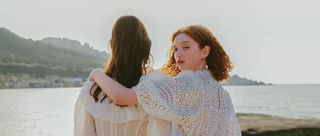 夏天的仙气，是属于小白裙的