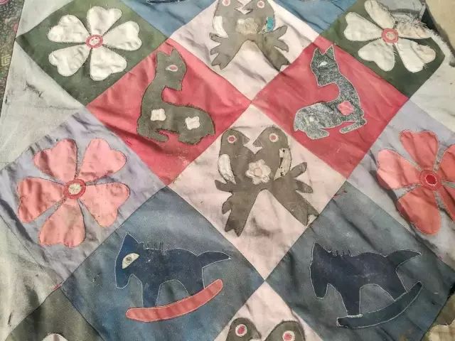 山西住平房的注意了这几天该换门帘帘了