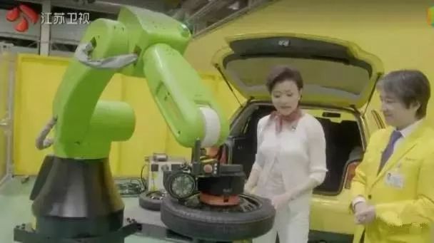 杨澜去参观了这家顶级日本工业机器人企业,都看呆了