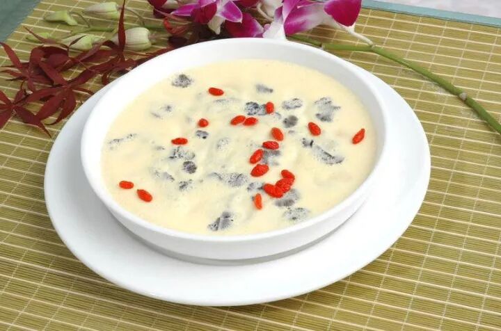 学一学阿胶蒸蛋，保你气血运行通畅！