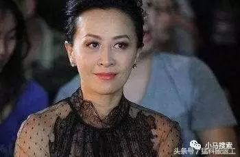 曝迪丽热巴演出照 刘嘉玲录跑男合照未见热巴被排斥是真的?