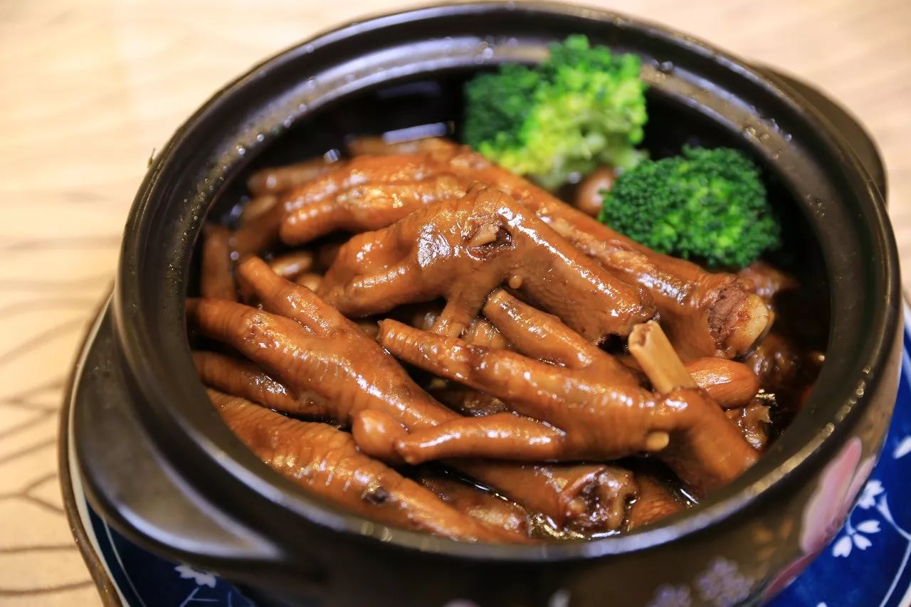 王子饭堂这道鲍汁鸡脚