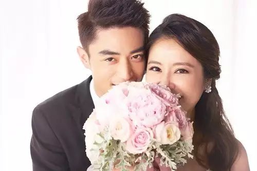 林心如的妈妈在离婚的时候对她说了一句:“一辈子太长了”