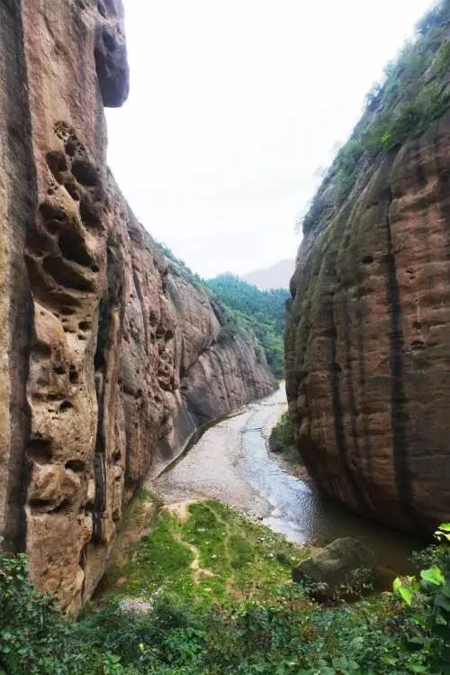 途径九龙山景区,灵宝峡景区,抵达南由古城,大水川