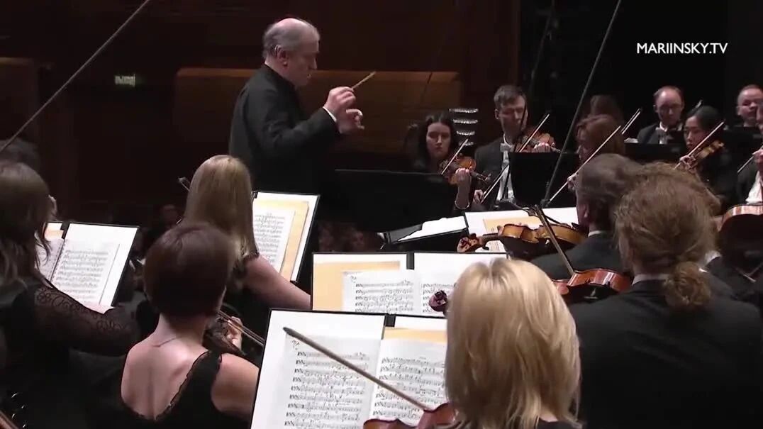 肖斯塔科维奇第七交响曲完整版欣赏