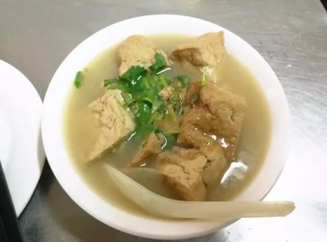 【豆泡汤/炸豆腐】 在北京,不喜欢喝豆汁的北京人大有人在.