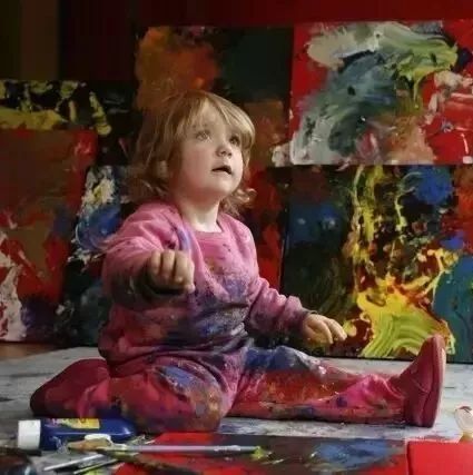 神童!澳洲2岁小女孩办画展,4岁收入百万,被称为世界最年轻艺术家...