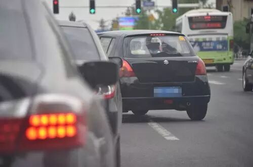 唐山这些车将被罚款200元 记2分 就因为这个动作