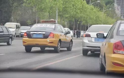 唐山这些车将被罚款200元 记2分 就因为这个动作