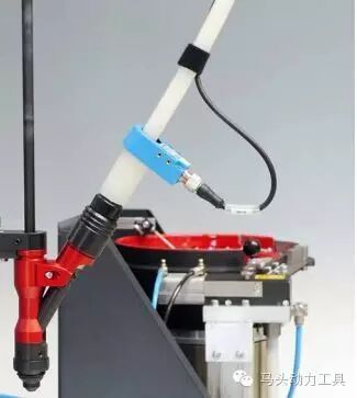 机器人螺栓自动装配技术—自动送钉系统(转载)
