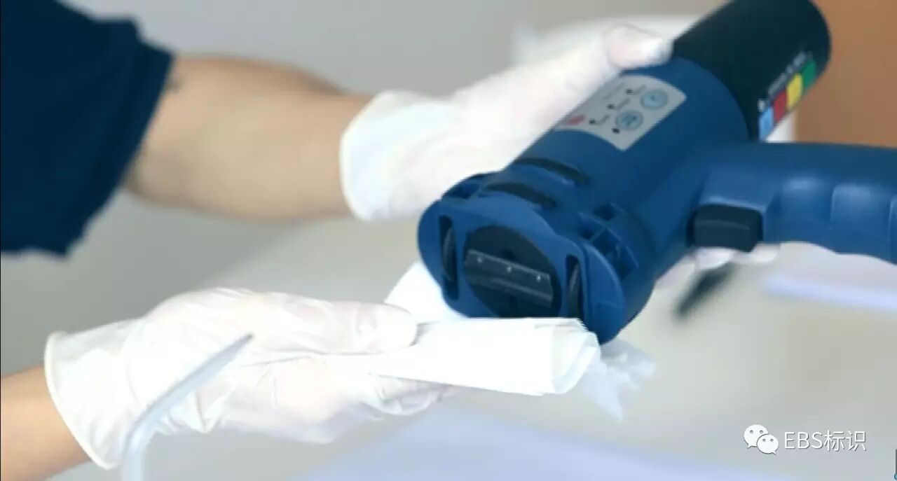 如何維護保養EBS250手持式噴碼機？