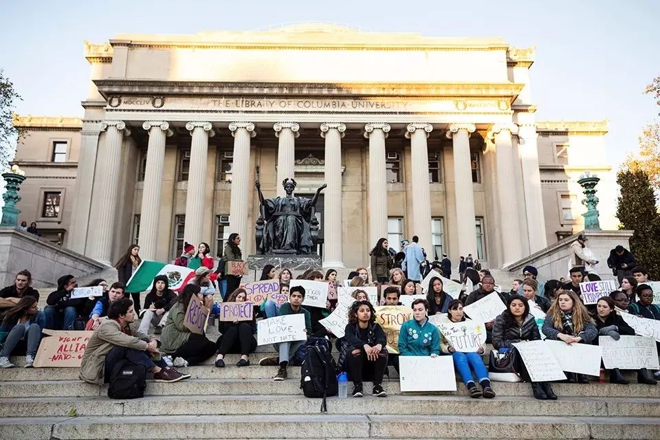 ױǴѧУLee C. BollingerȫУʦ飺ǿӦ