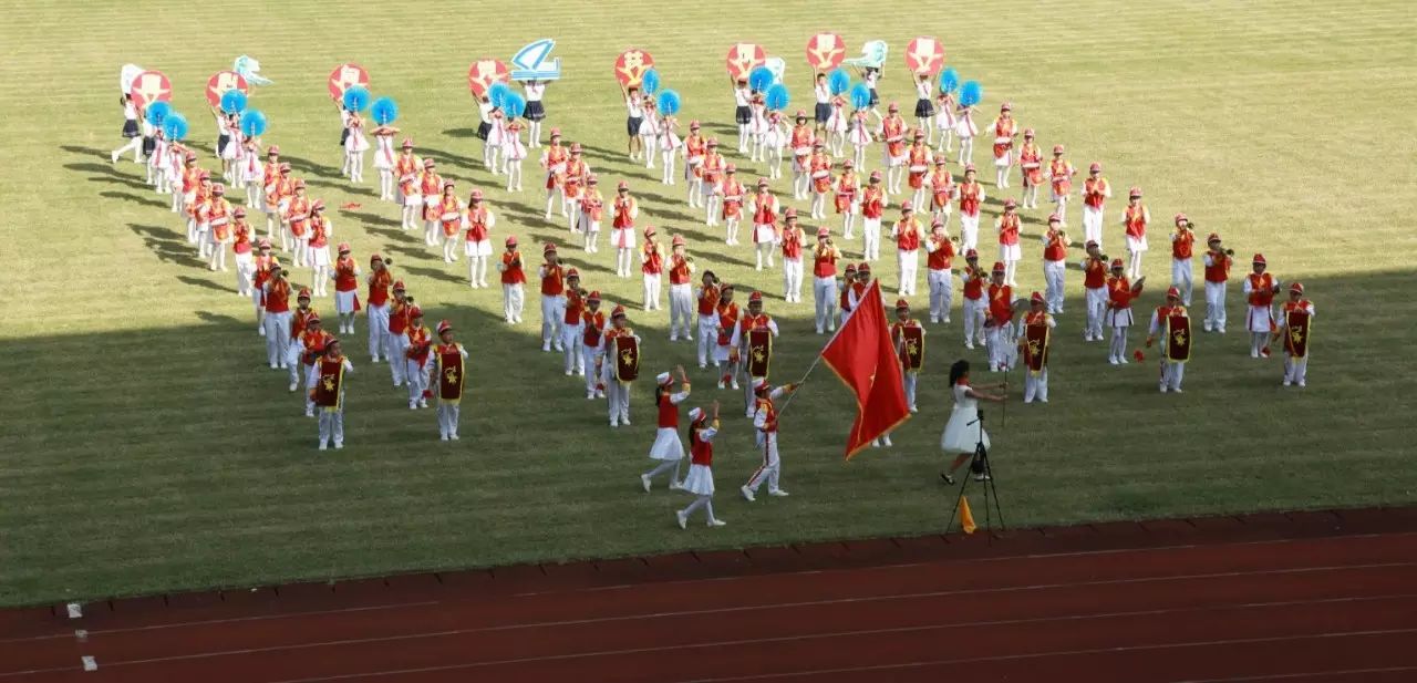 鼓号齐鸣,与梦同行——2016年防城港市少先队鼓号队检阅大赛成功举办!