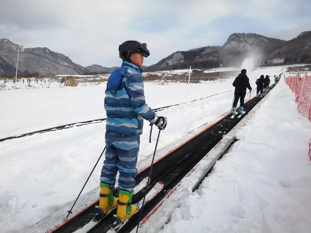 燃情冬奥龙头山滑雪场2022年元旦正式营业