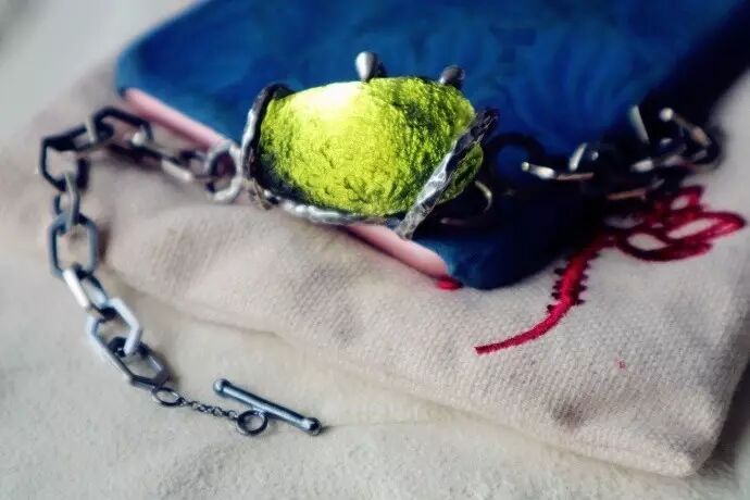 带上捷克陨石会让你做梦梦见外星人吗？-菩心晶舍