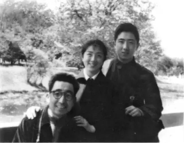 程述尧(左),姚姚(中)和韦然(右)