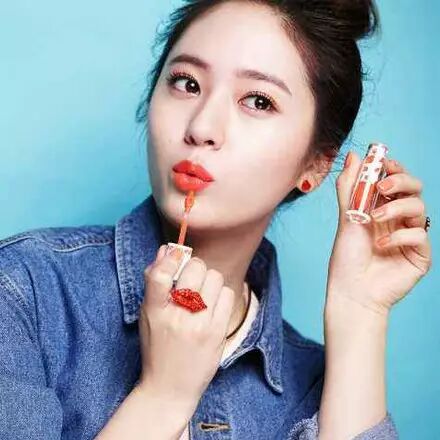 思聪前女友,雪梨怀孕了!年入10亿的网红用的竟是这些化妆品…