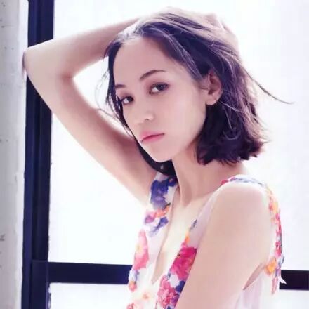 思聪前女友,雪梨怀孕了!年入10亿的网红用的竟是这些化妆品…