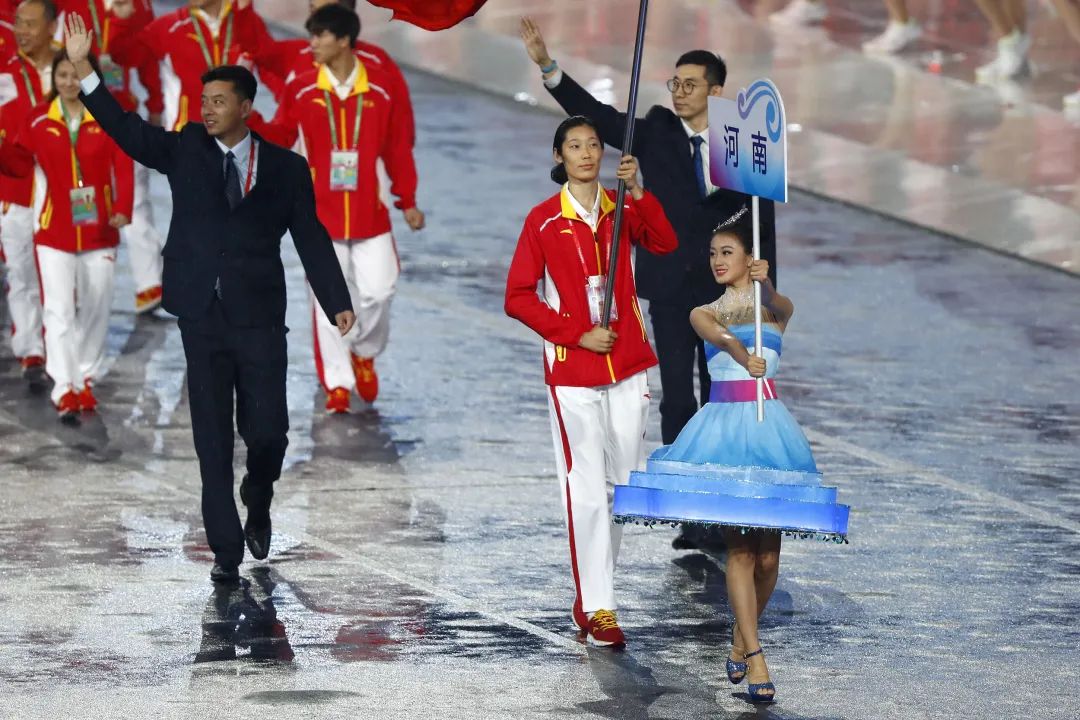 中国队开幕式旗手，定了!中国乒乓球等队抵达东京|奥运N合1