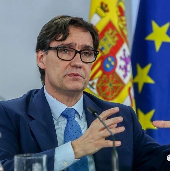 【欧浪网】卫生部长表示疫苗为免费  明年5月可以为大半人口完成接种