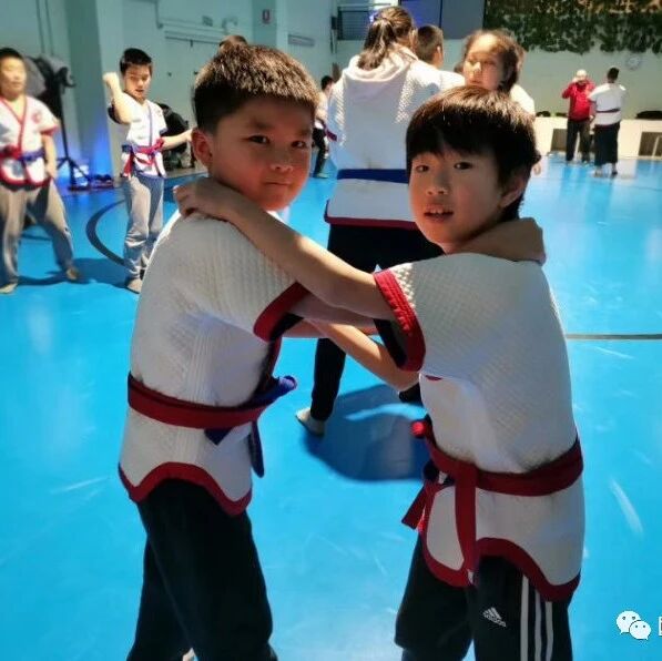 【欧浪网】​传扬中华武术：孟涛师傅的武馆重新开课了