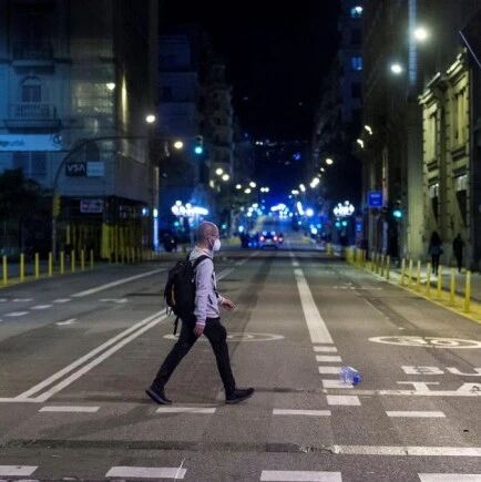 【欧浪网】西班牙日增4500  还有两个自治区继续宵禁至6月上旬