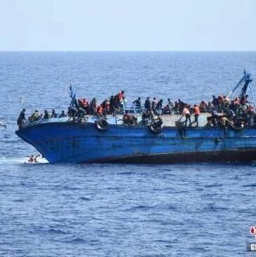 【欧浪网】两天内数百难民登陆意大利 包含大量妇女和儿童