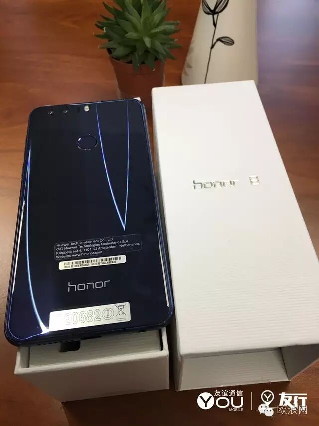 荣耀Honor 8开箱图赏：最漂亮的荣耀手机！没有之一！